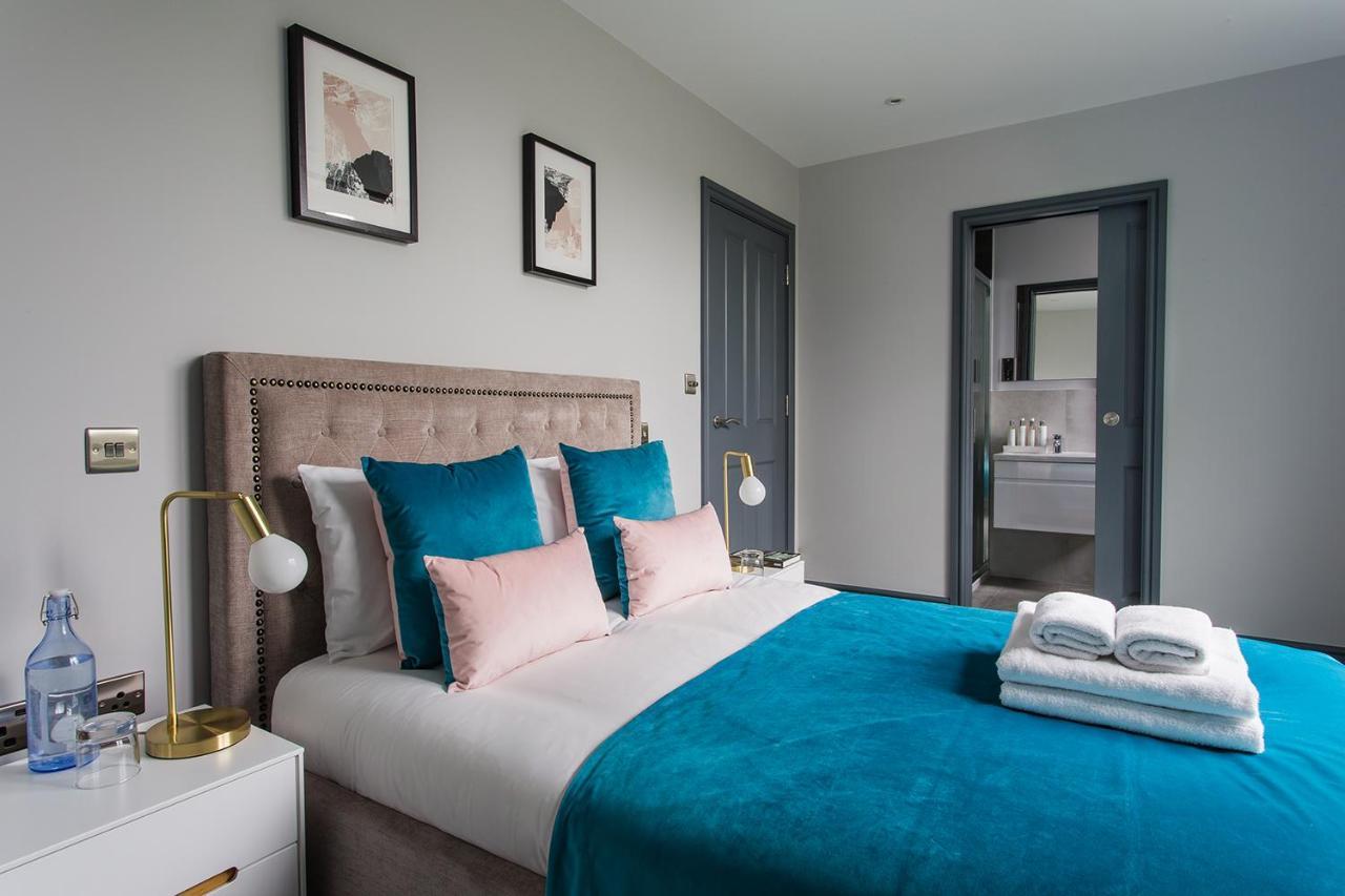 Farnborough Boutique By Viridian Apartments Exterior foto